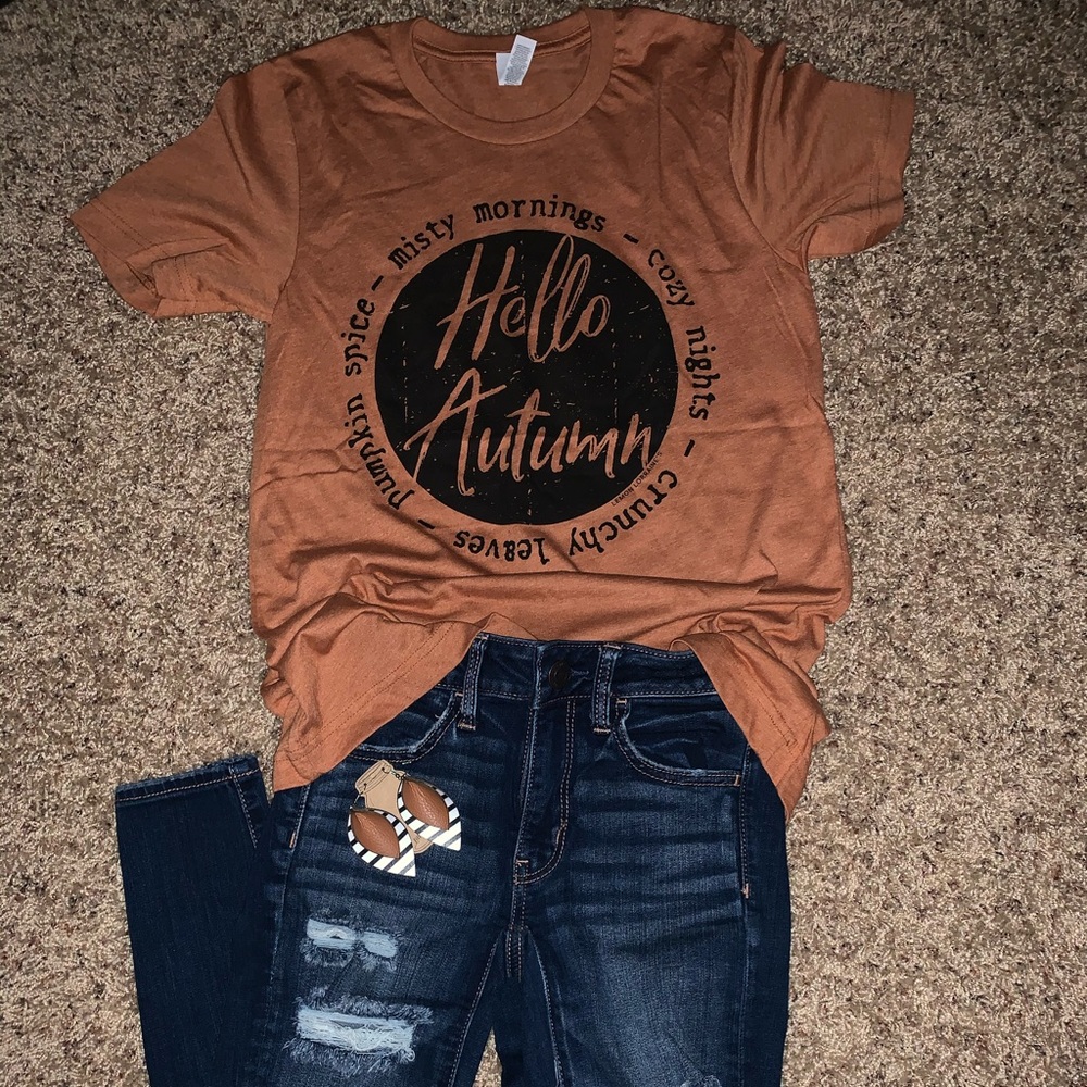 Hello Autumn Tee
